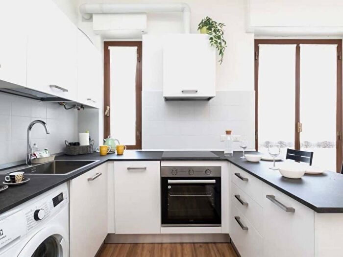 Appartamento in affitto in Via Broni, Vigentino Fatima, Milano