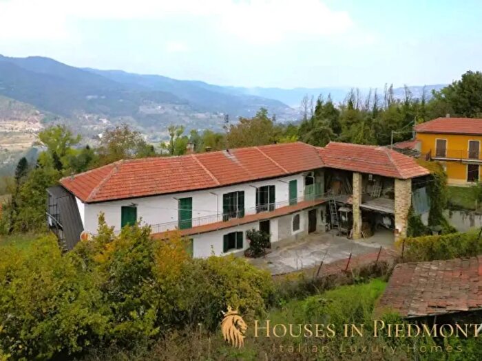 Casa con 6 locali in vendita in Prunetto