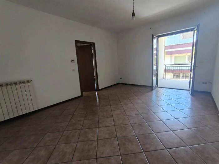 Appartamento trilocale in vendita in Viterbo