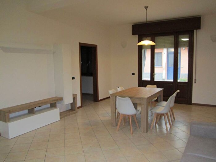Appartamento quadrilocale in affitto in Centro, Castel Goffredo
