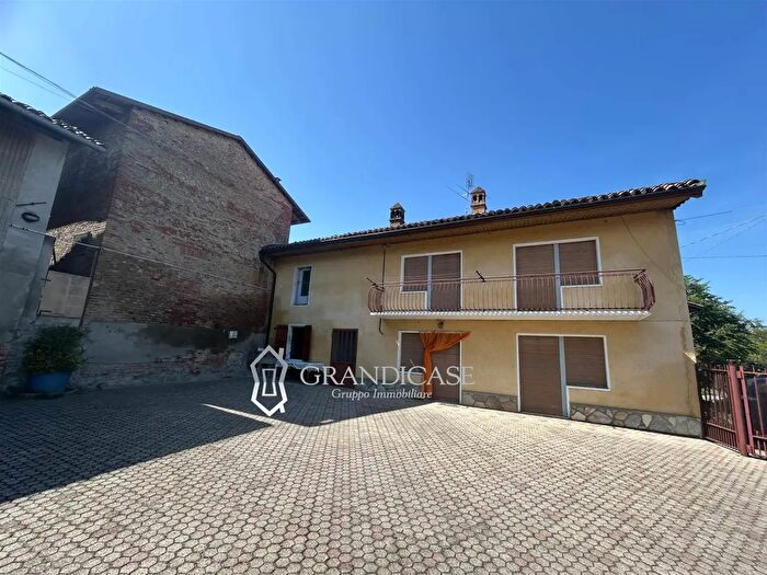Casa con 5 locali in vendita in Frazione Carboneri, Montiglio Monferrato