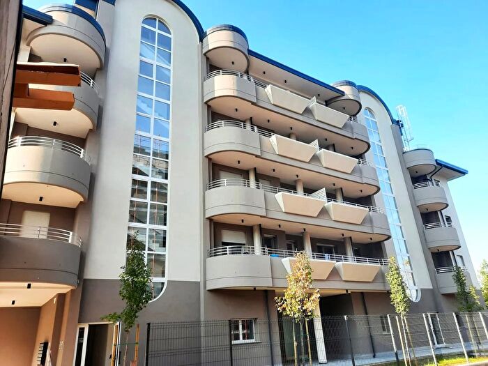 Appartamento bilocale in vendita in Via Giacchetti, Gorla Minore