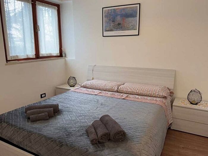 Appartamento trilocale in affitto in Piazza Castello, Centro, Sirmione