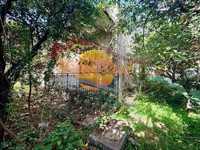 Casa con 6 locali in vendita in Viale Scala Greca, Siracusa