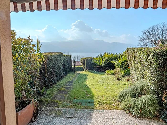 Appartamento bilocale in vendita in Laveno Mombello