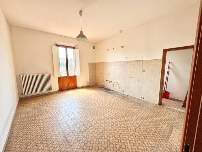 Appartamento con 5 locali in vendita in della Vittoria, Empoli