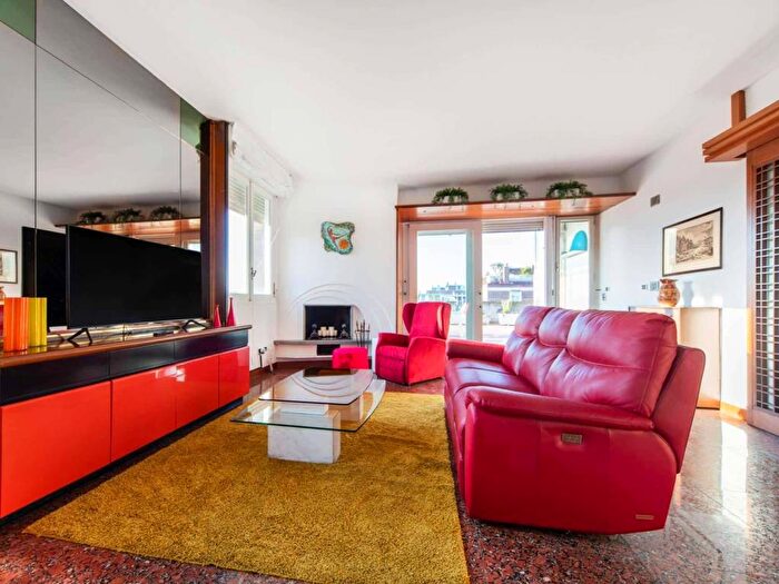 Appartamento con 6 locali in affitto in Via Ermete Novelli, San Donato, Bologna