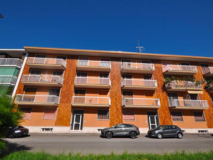 Appartamento trilocale in affitto in Viale Papa Giovanni XXIII, San Paolo, Novara