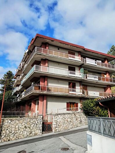 Appartamento quadrilocale in vendita in Via Colli, Tagliacozzo