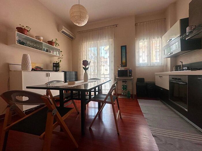 Appartamento trilocale in affitto in Via Maddalena Raineri, Colli Portuensi Casaletto, Roma