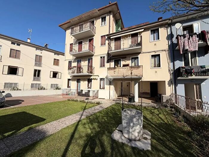 Appartamento trilocale in vendita in Via Dalmazia, Valdagno