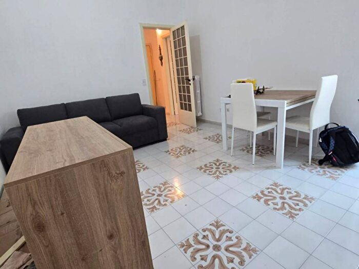 Appartamento quadrilocale in affitto in Via Zara, Centro, Salerno