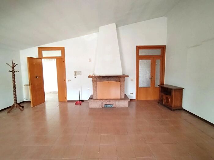 Appartamento trilocale in vendita in Colonnella