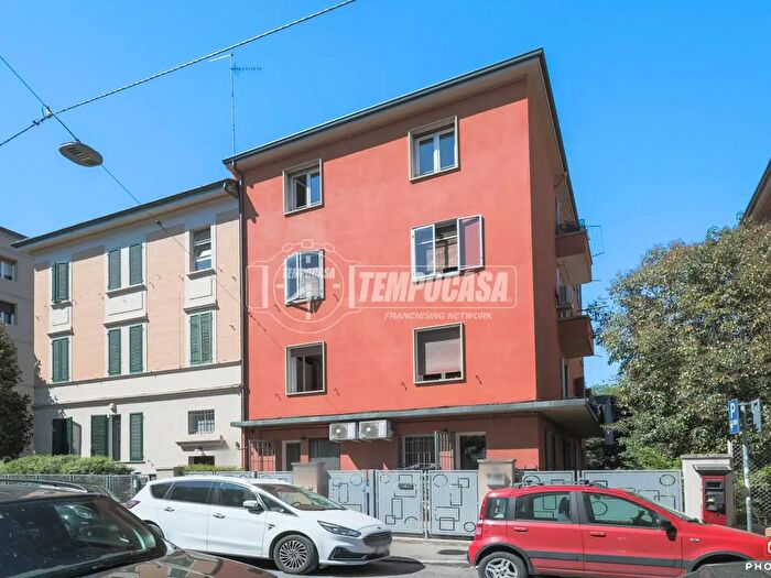 Appartamento quadrilocale in vendita in Via Filippo Argelati, Bologna