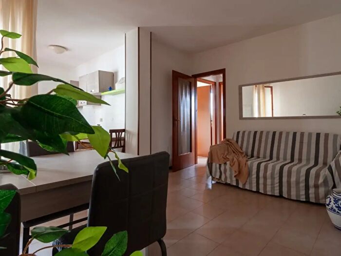 Appartamento bilocale in vendita in Via Parigi, Follonica