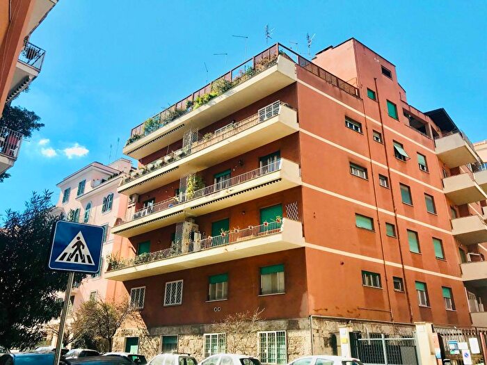 Appartamento quadrilocale in affitto in Via Lattanzio, Balduina, Roma