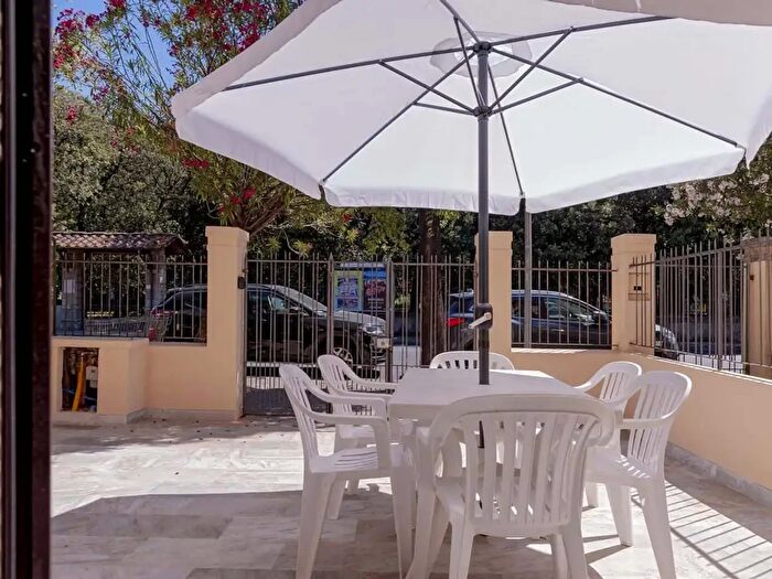 Appartamento monolocale in affitto in Viale Cristoforo Colombo, Camaiore