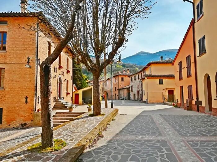 Appartamento con 5 locali in vendita in Località Colle, Nocera Umbra