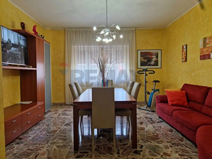 Appartamento trilocale in vendita in Via S Camillo De Lellis, Chieti