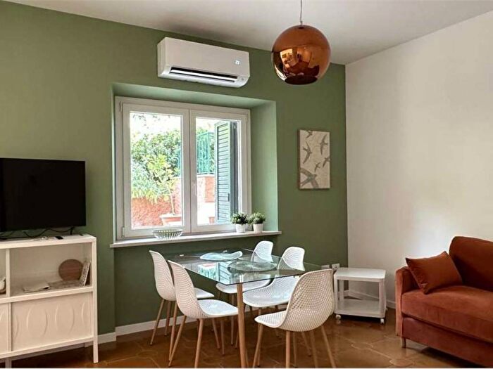 Appartamento trilocale in affitto in VIALE CECI, Centro, Camerano