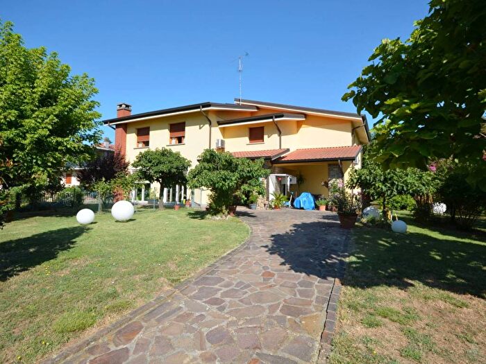 Appartamento quadrilocale in affitto in Via Stella, Bazzano, Valsamoggia