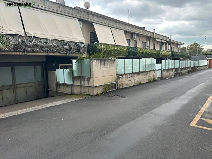 Appartamento bilocale in vendita in Via Fratelli Bandiera, Catania