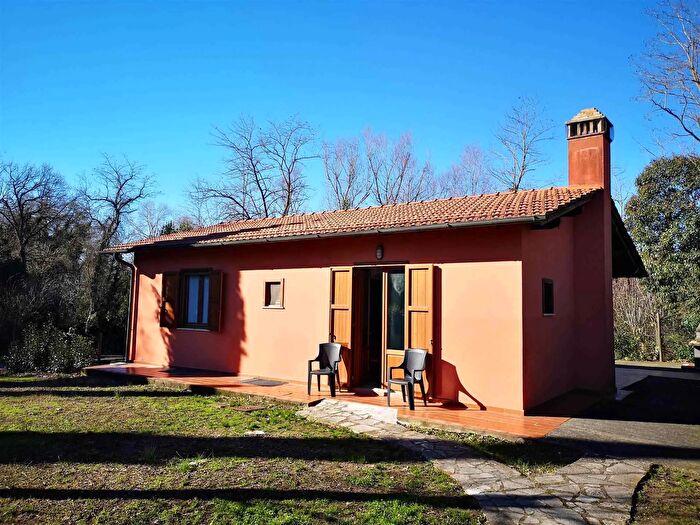 Casa trilocale in vendita in Castellina In Chianti