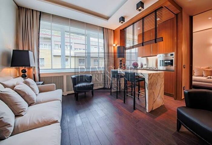 Appartamento trilocale in affitto in Borgo San Iacopo, Ponte Vecchio Pitti, Firenze