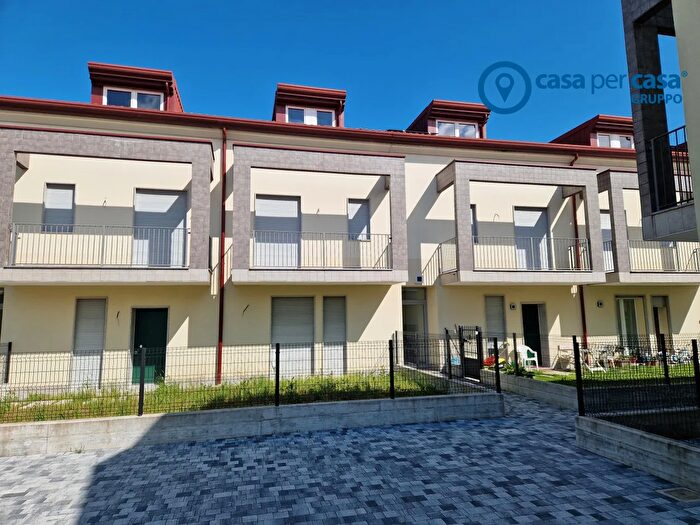 Appartamento trilocale in vendita in Via del Bosco, Chioggia