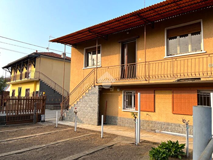 Casa trilocale in vendita in Via XI Febbraio, Cavaria Con Premezzo