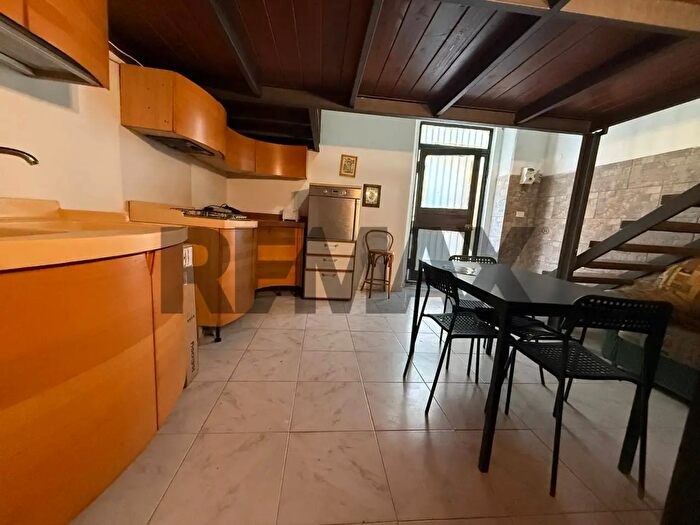 Appartamento trilocale in affitto in Via Fortuna, Catania