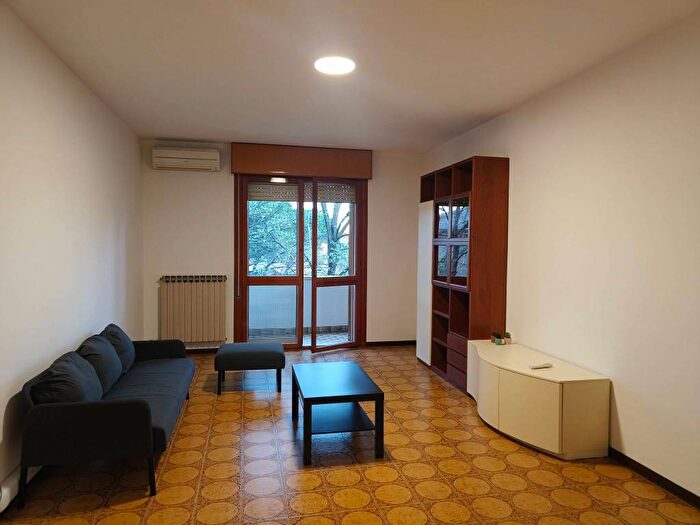 Appartamento con 5 locali in affitto in Viale Felice Cavallotti, Madonna Pellegrina, Padova