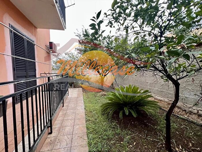 Appartamento quadrilocale in vendita in Via Monte Frasca, Siracusa