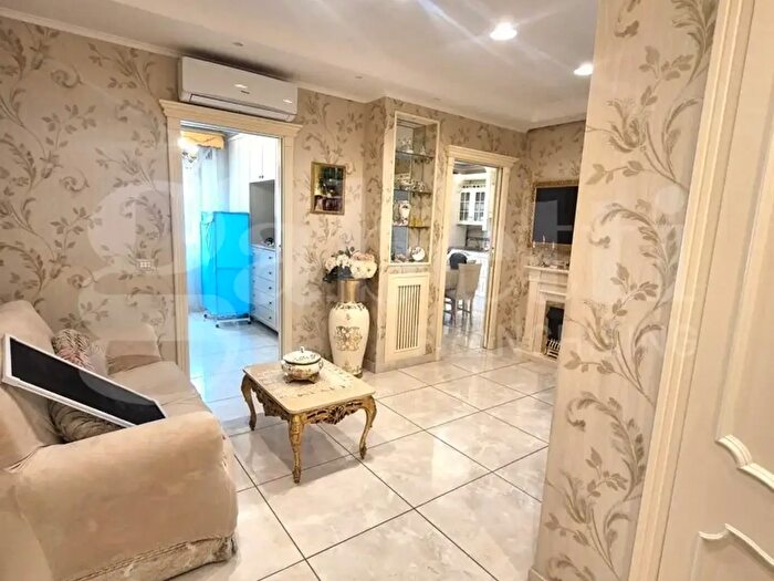 Appartamento bilocale in vendita in Vico II SM Avvocata, Napoli