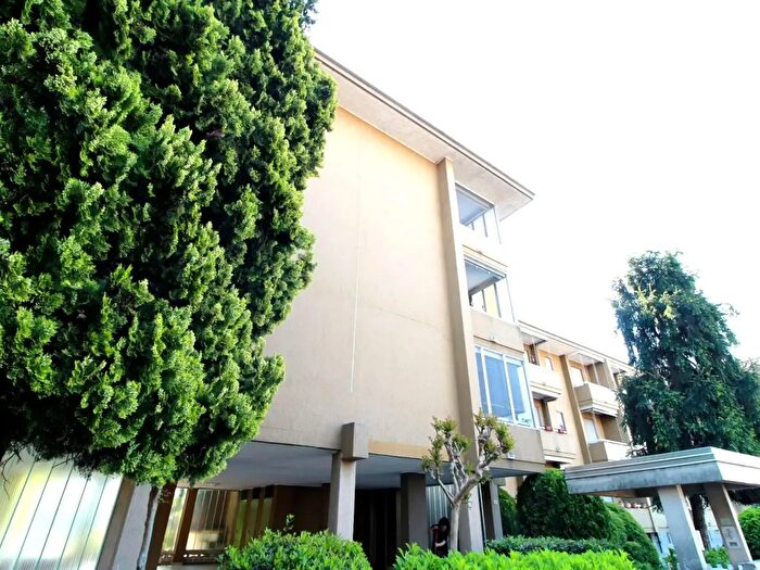Appartamento trilocale in vendita in Via Sconfietti, Novara