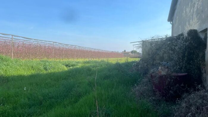 Casa con 12 locali in vendita in Cesena