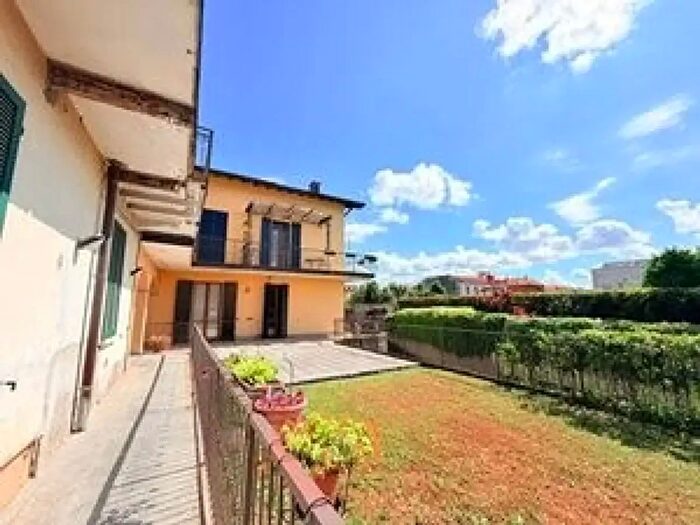 Casa bilocale in vendita in Via Maggio, Parabiago