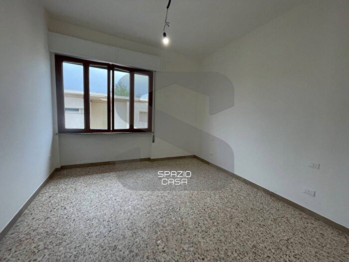 Appartamento trilocale in affitto in Via Pisana, SantAnna, Lucca