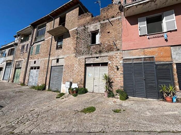 Appartamento trilocale in vendita in Via Silvio Pellico, Vasanello