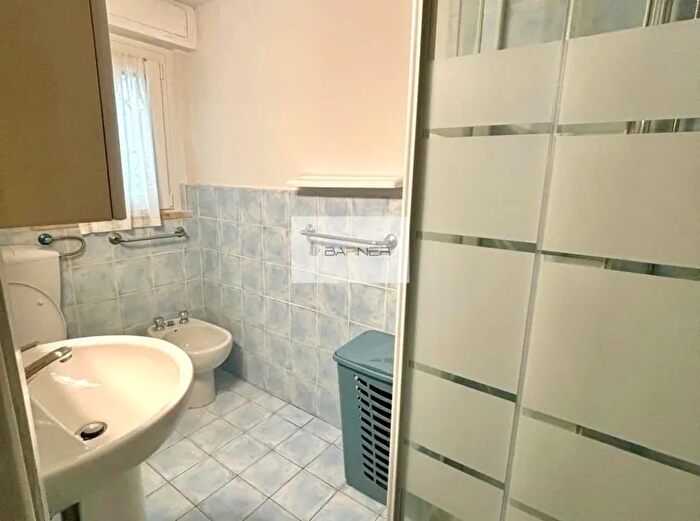 Casa con 9 locali in vendita in Camaiore