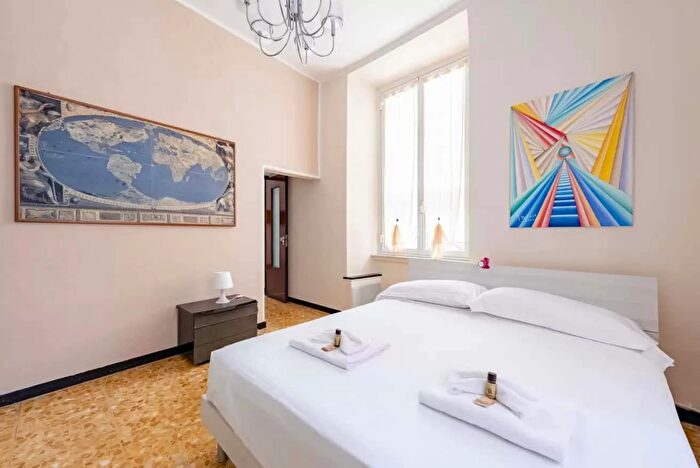 Appartamento monolocale in affitto in Piazza Inferiore del Roso, Genova