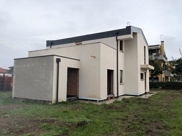 Casa con 5 locali in vendita in Via Valdarno, Mira