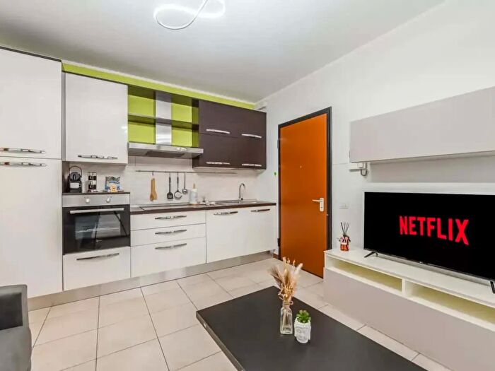 Appartamento monolocale in affitto in Via Barnaba Oriani, Milano