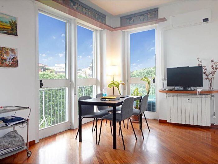 Appartamento monolocale in affitto in Viale Belisario, Pagano, Milano