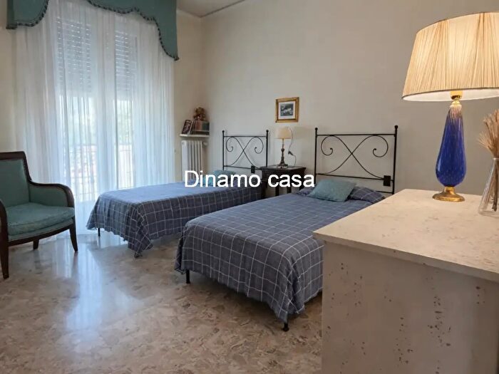 Appartamento quadrilocale in affitto in Calenzano