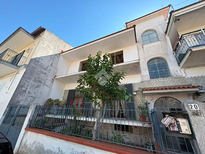 Casa quadrilocale in vendita in Via Pagano, Caivano