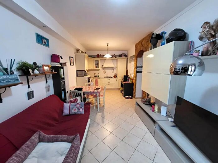 Appartamento trilocale in vendita in Calcinaia