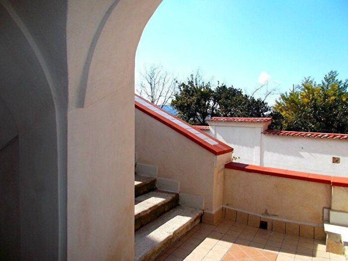 Casa trilocale in affitto in Santa Maria a Vico