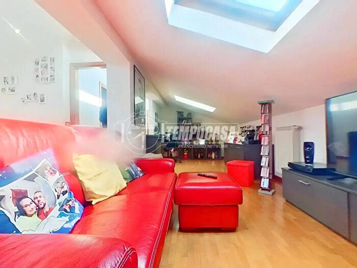 Appartamento trilocale in vendita in Via Fermi Enrico, Seregno