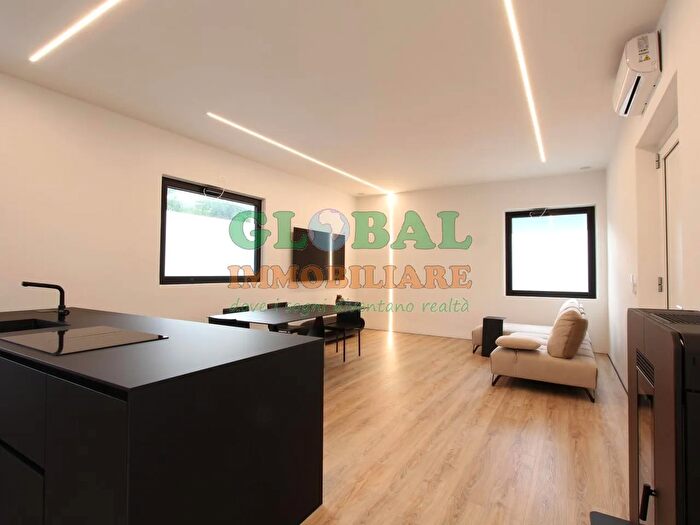 Casa bilocale in vendita in Viale Roma, Borgo Valsugana